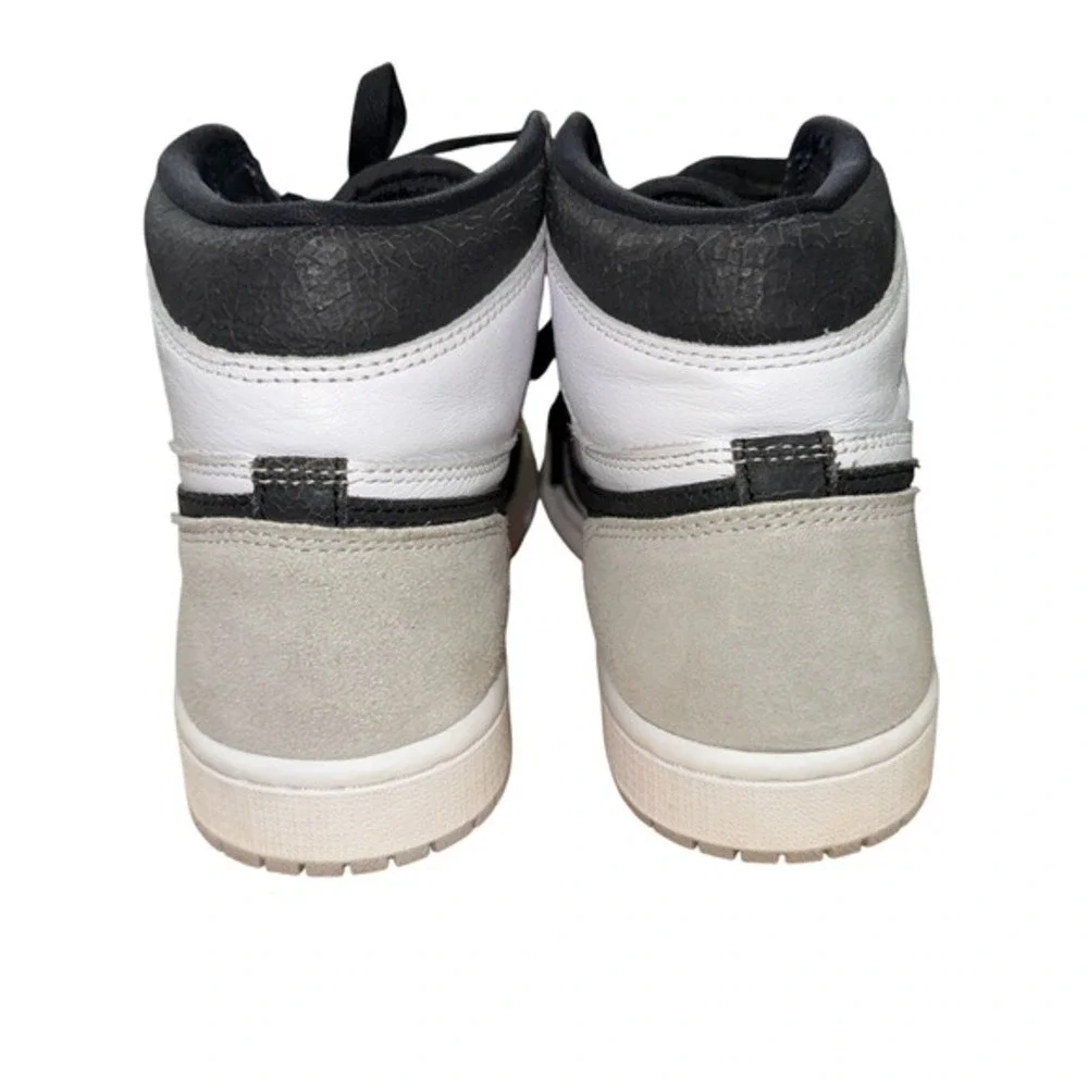 Nike Jordan 1 Retro High‎ OG Mens 7.5 Pre-Owned White/Black Shoes 555088-108